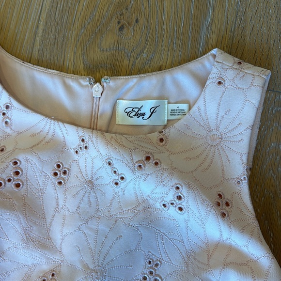 Eliza J Blush Floral Print Sheath Shift Short Mini Dress - Picture 5 of 13